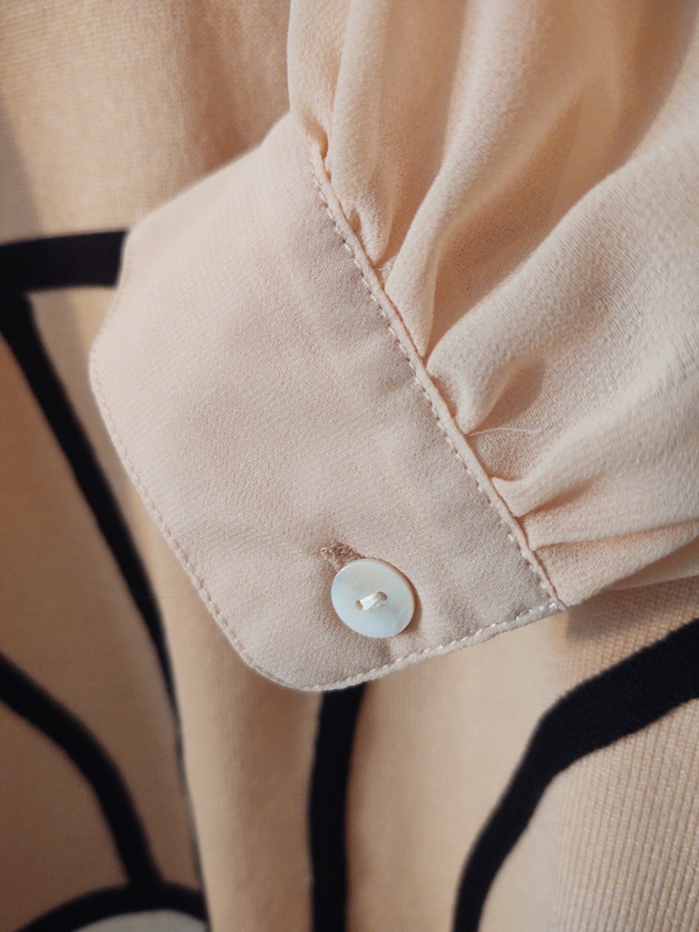 NYT NY&C Medium Peach with Black Detailing Sheer Sleeves Mock Turtleneck Sweater - Picture 5 of 7